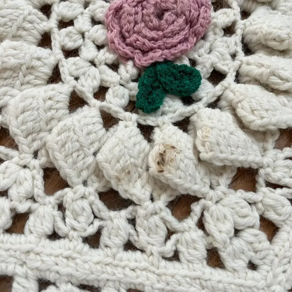 Vintage Crochet Coverlet Blanket Pink Roses Hexagon Pattern 59”x 60”